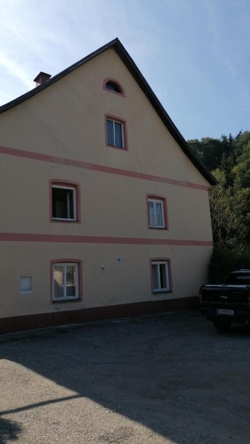 Amtmannhaus Ferienunterkunft Irdning Exterior foto