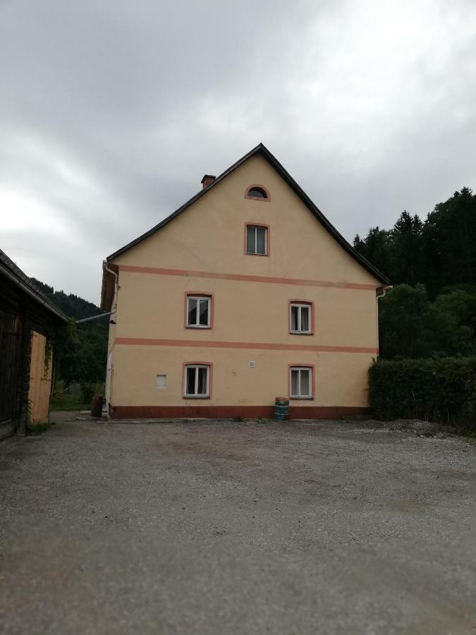 Amtmannhaus Ferienunterkunft Irdning Exterior foto
